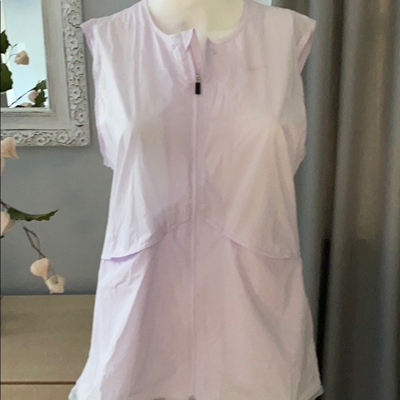 NIKE Dual Windbreaker Jacket. Lavender. Medium - Picture 11 of 16